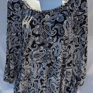 Women's scoop neck blouse. size large